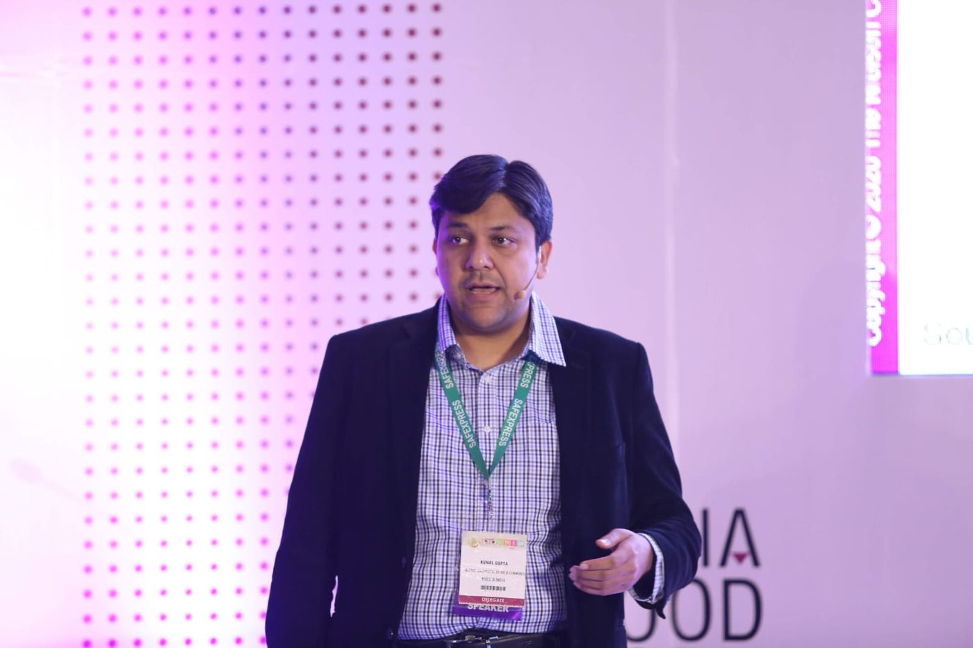 Kunal Gupta speaking on stage at India Food Forum 2020